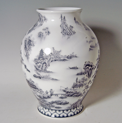 新胴花瓶－墨山水