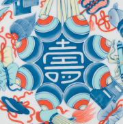 色鍋島 色絵 寿字 宝尽文 八角皿 七寸皿 – 鶴田 純久の章 お話